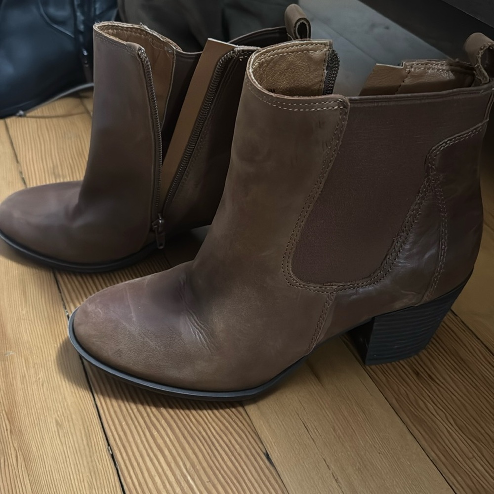Lucky Brand booties Size 7.5 women’s